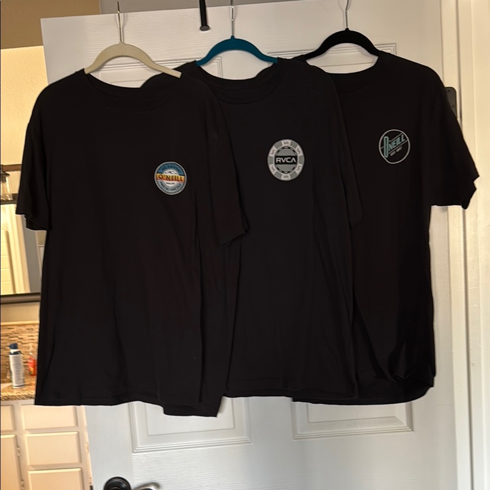 O’ Neill and RVCA Men’s T-Shirt Set of Three
